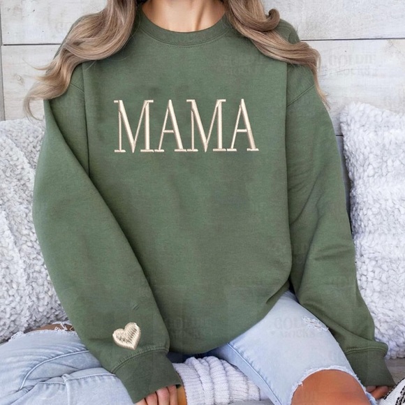 nazenti Tops - Green NWT  'MAMA' Sweatshirt Size M